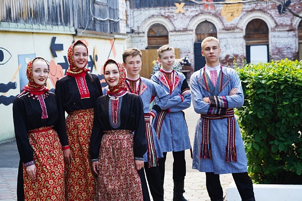 "Бабушки из Бураново" и студия танца "Чебеляй" выступят в музее 12 сентября.