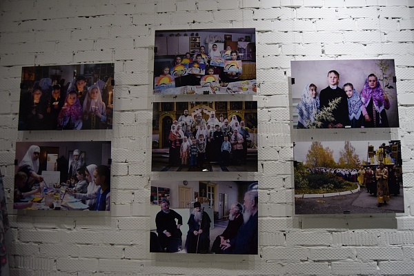 Сегодня в МПЦ "Лудорвай" открылась новая фотовыставка. 