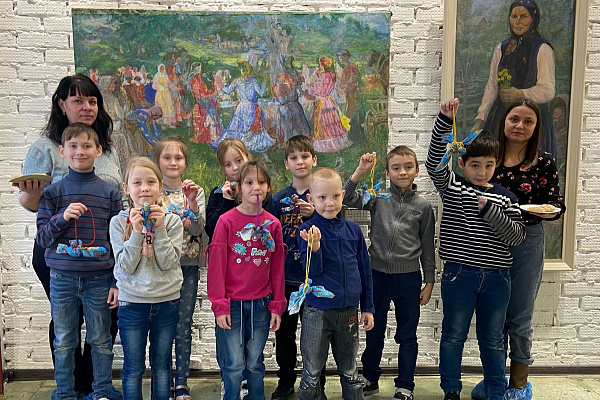 Сегодня в городском Музейно-просветительском центре "Лудорвай" с ребятами из Республиканского социально-реабилитационного центра провели генеральную репетицию дня весеннего равноденствия - 22 марта.
